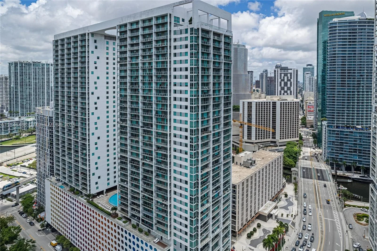 500 Brickell Ave # 2204, Miami, FL 33131 photo 2