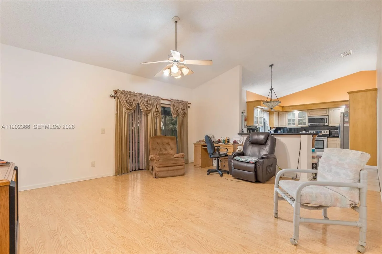 5641 Thistledown Ter, Davie, FL 33331 photo 10