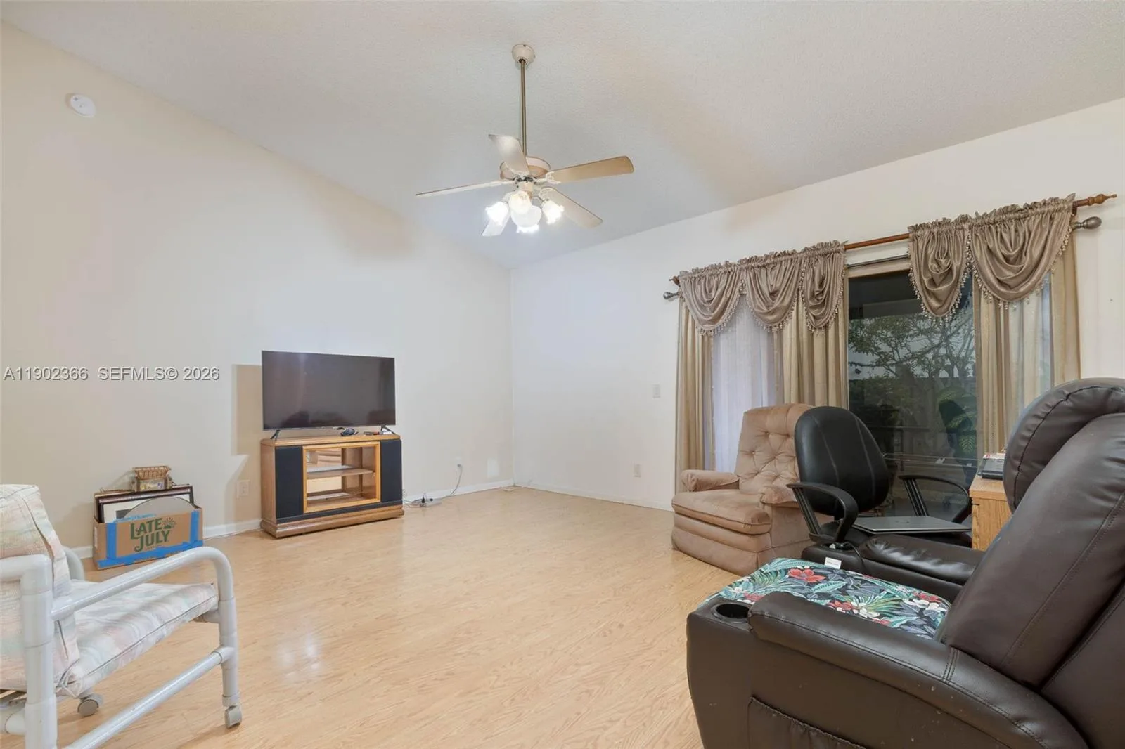 5641 Thistledown Ter, Davie, FL 33331 photo 11