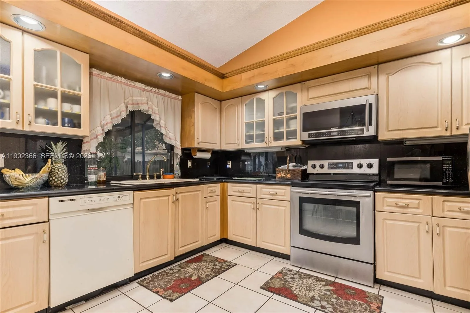 5641 Thistledown Ter, Davie, FL 33331 photo 13