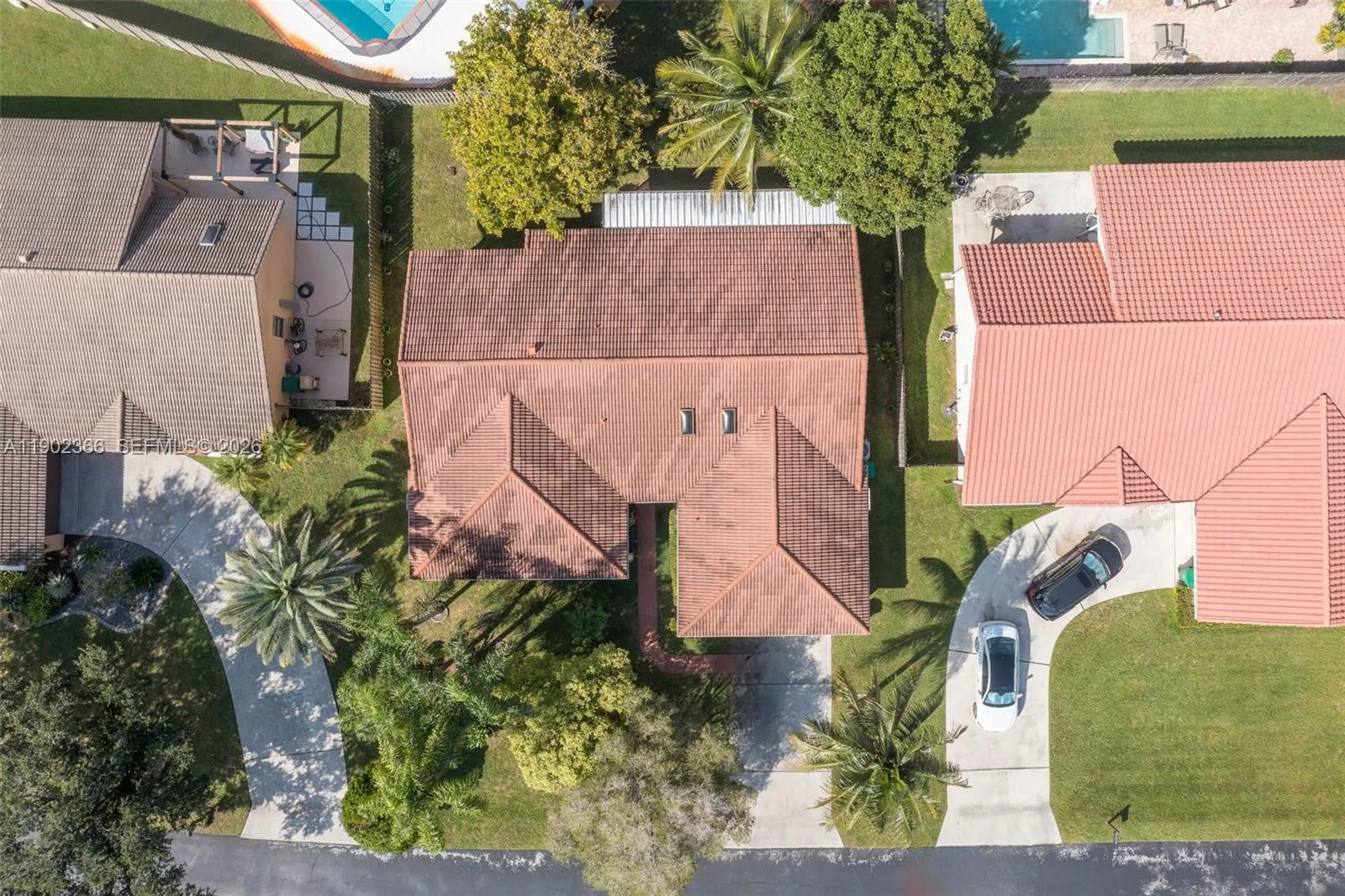 5641 Thistledown Ter, Davie, FL 33331 photo 2