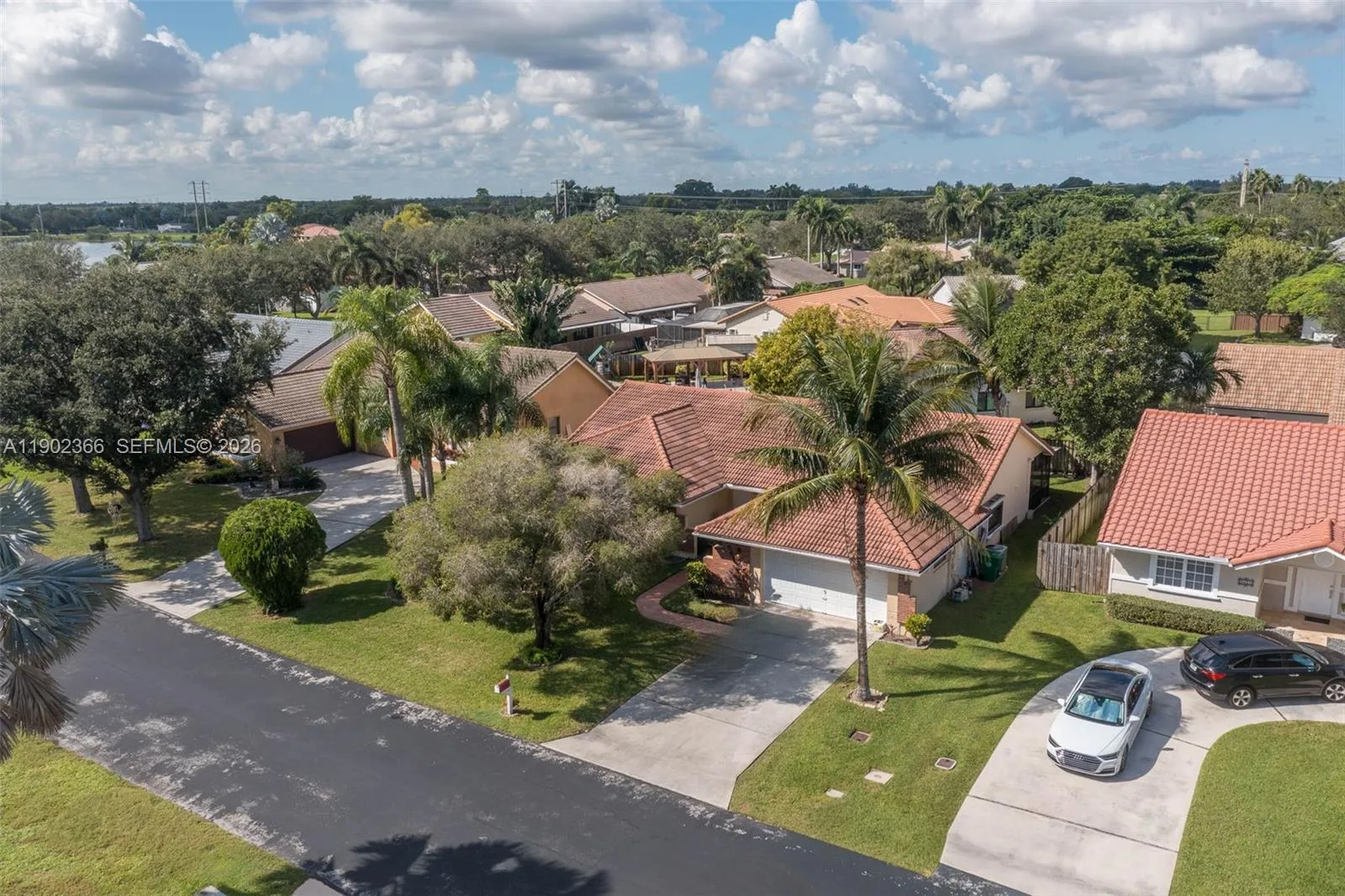 5641 Thistledown Ter, Davie, FL 33331 photo 4