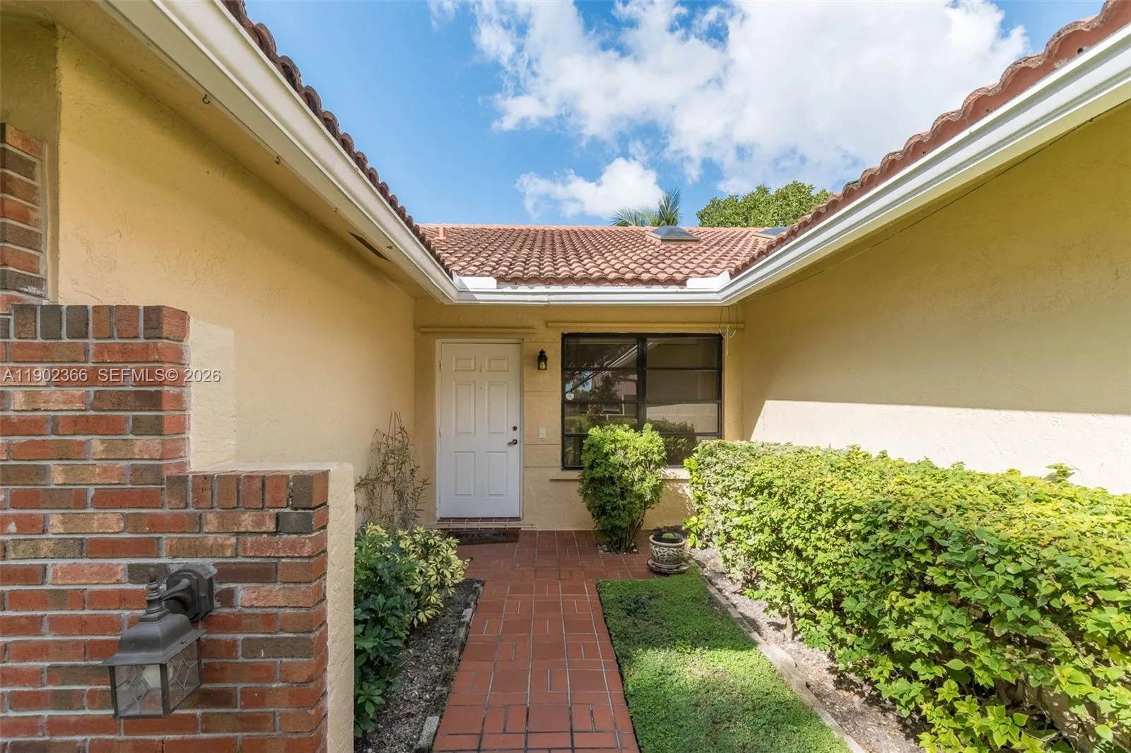 5641 Thistledown Ter, Davie, FL 33331 photo 5