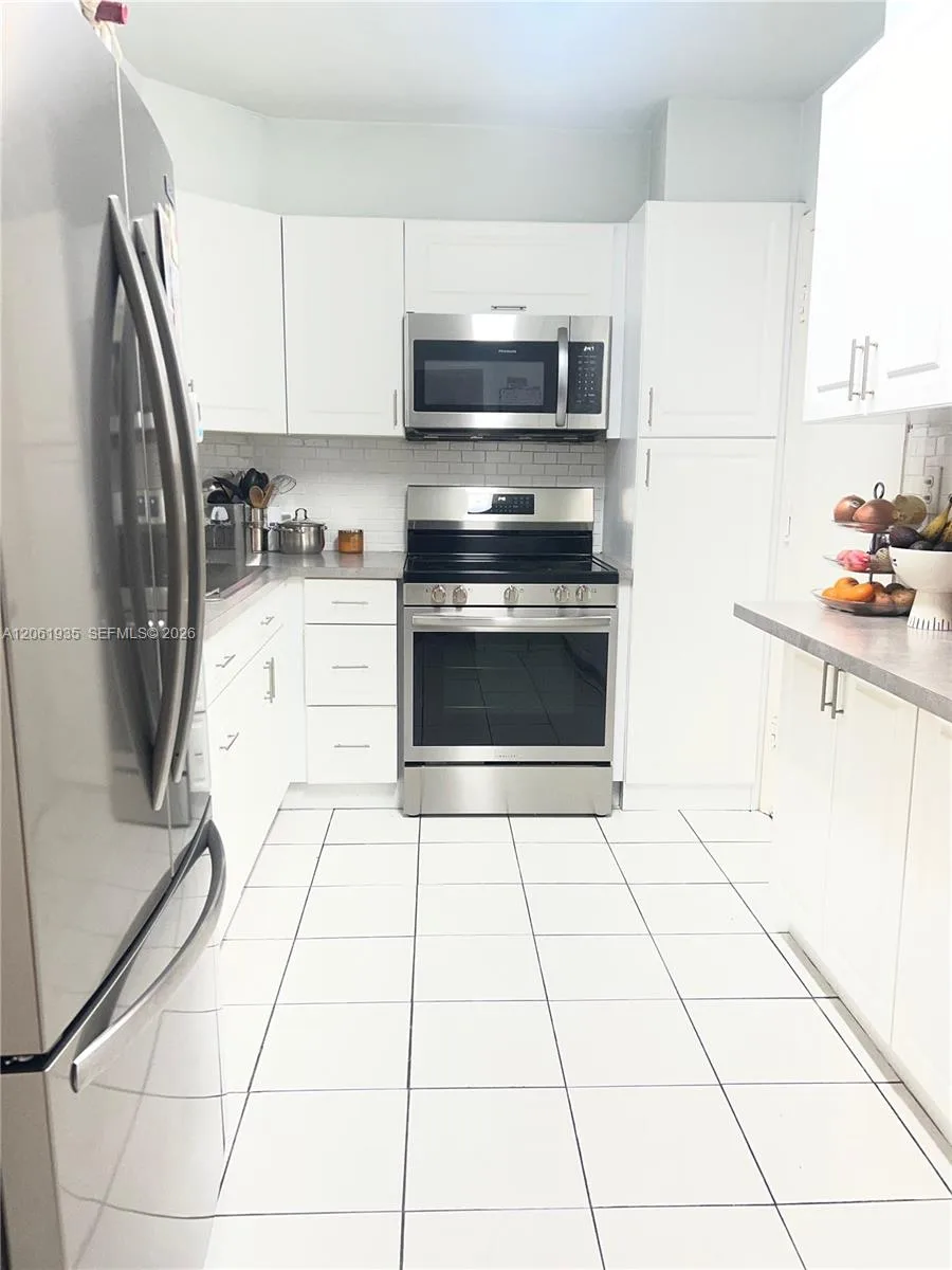 5005 Collins Ave # 518, Miami Beach, FL 33140 photo 5