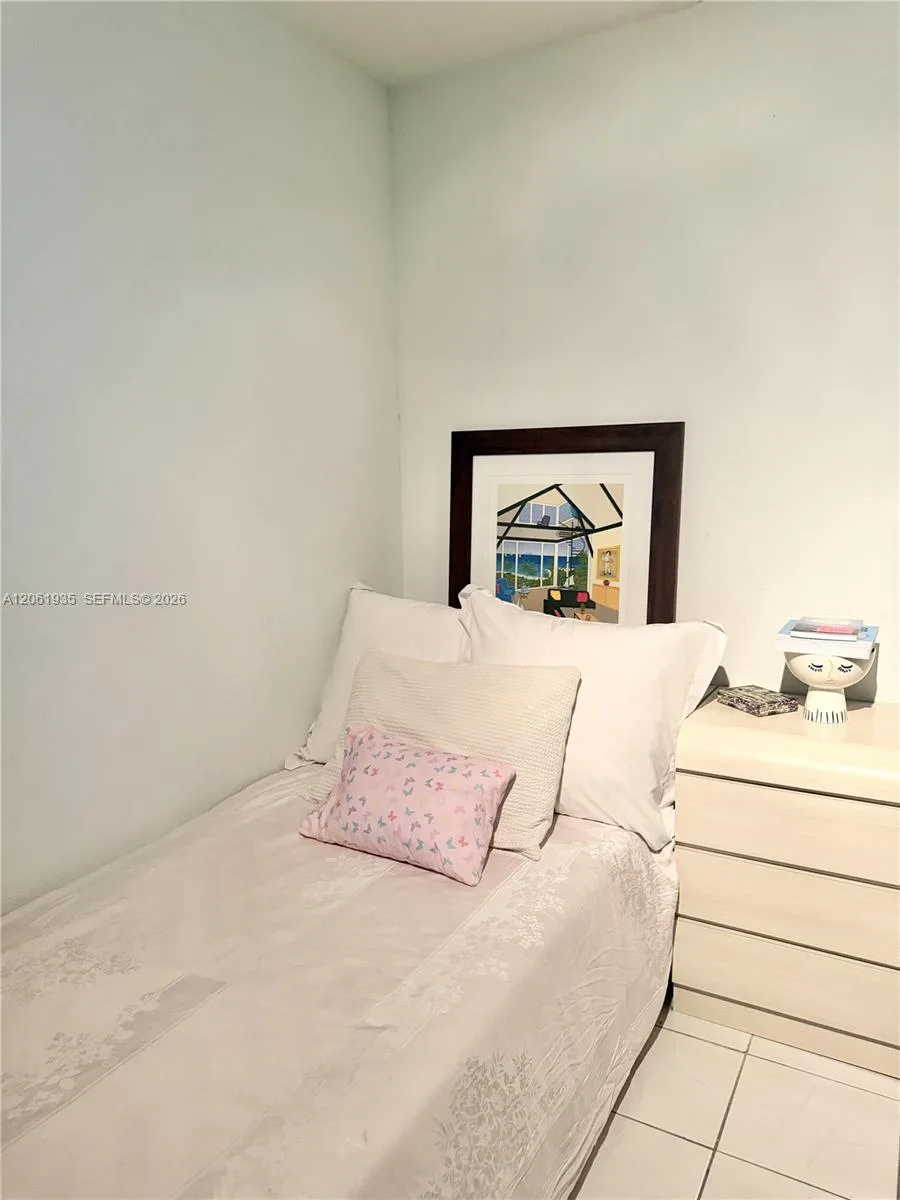5005 Collins Ave # 518, Miami Beach, FL 33140 photo 7