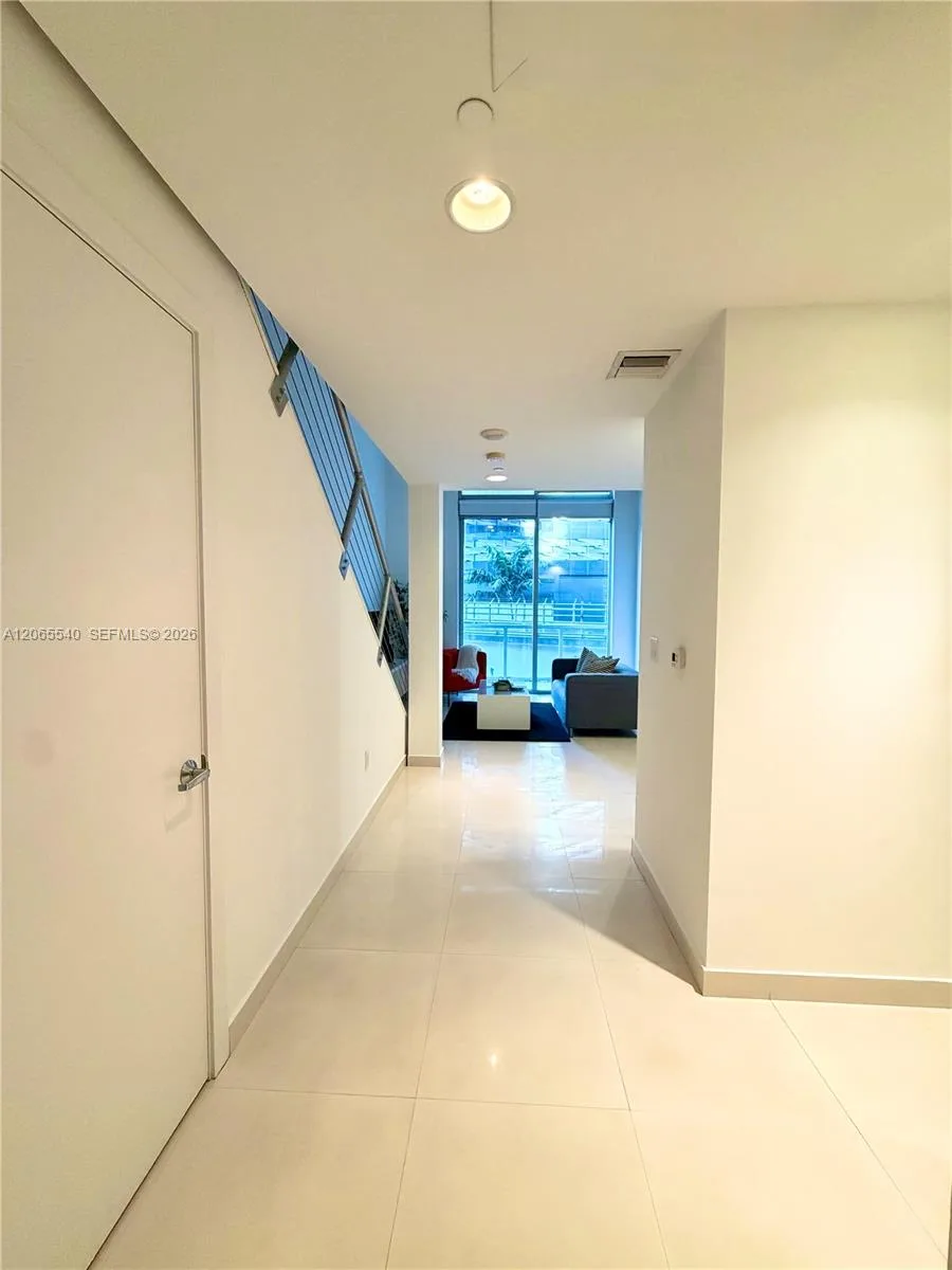 1050 W Brickell Ave # 206, Miami, FL 33131