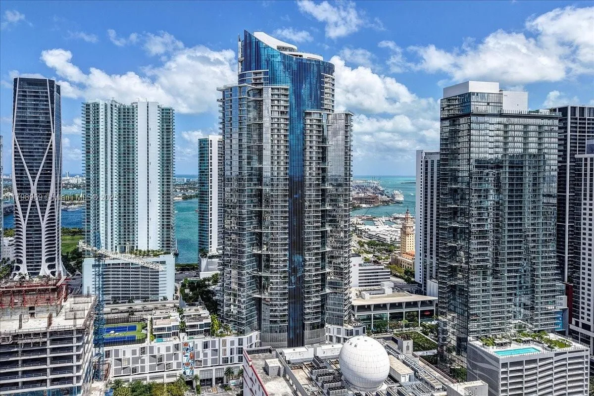 Paramount Miami Worldcenter Unit 4011 at 851 NE 1st Ave # 4011, Miami, FL 33132 — photo 1