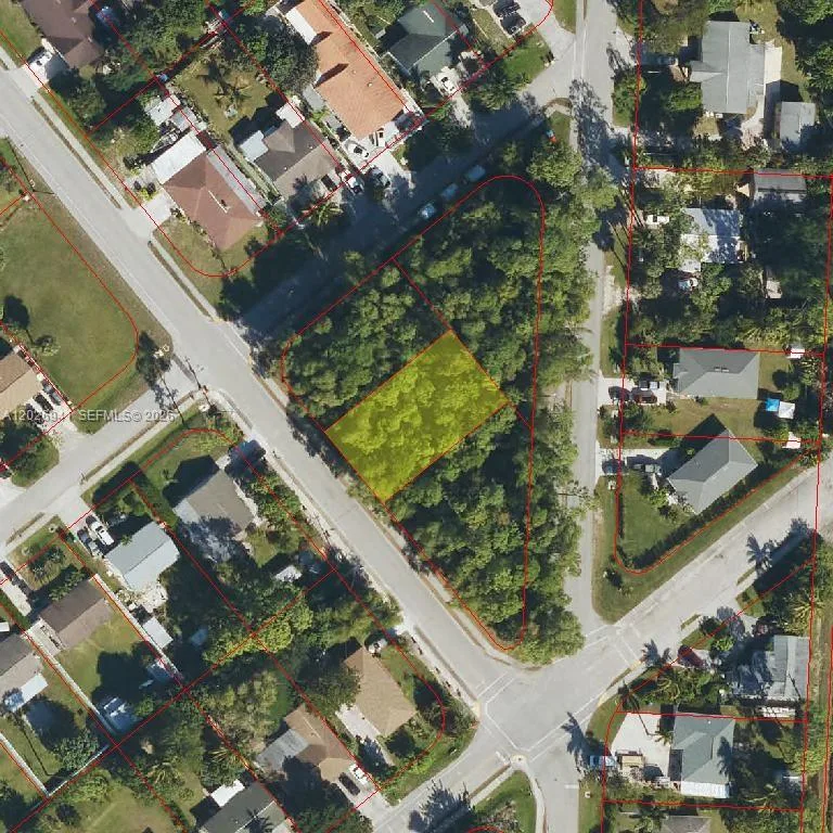 5474 Carolina Avenue, Naples, FL 34113