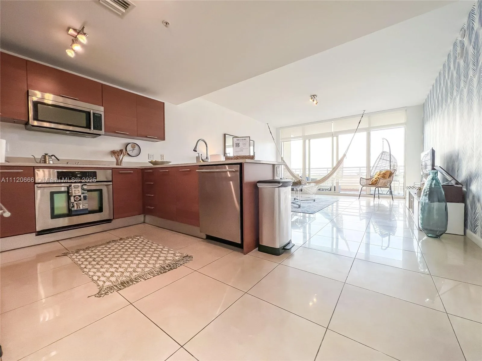 3250 NE 1st Ave # 708, Miami, FL 33137 photo 12