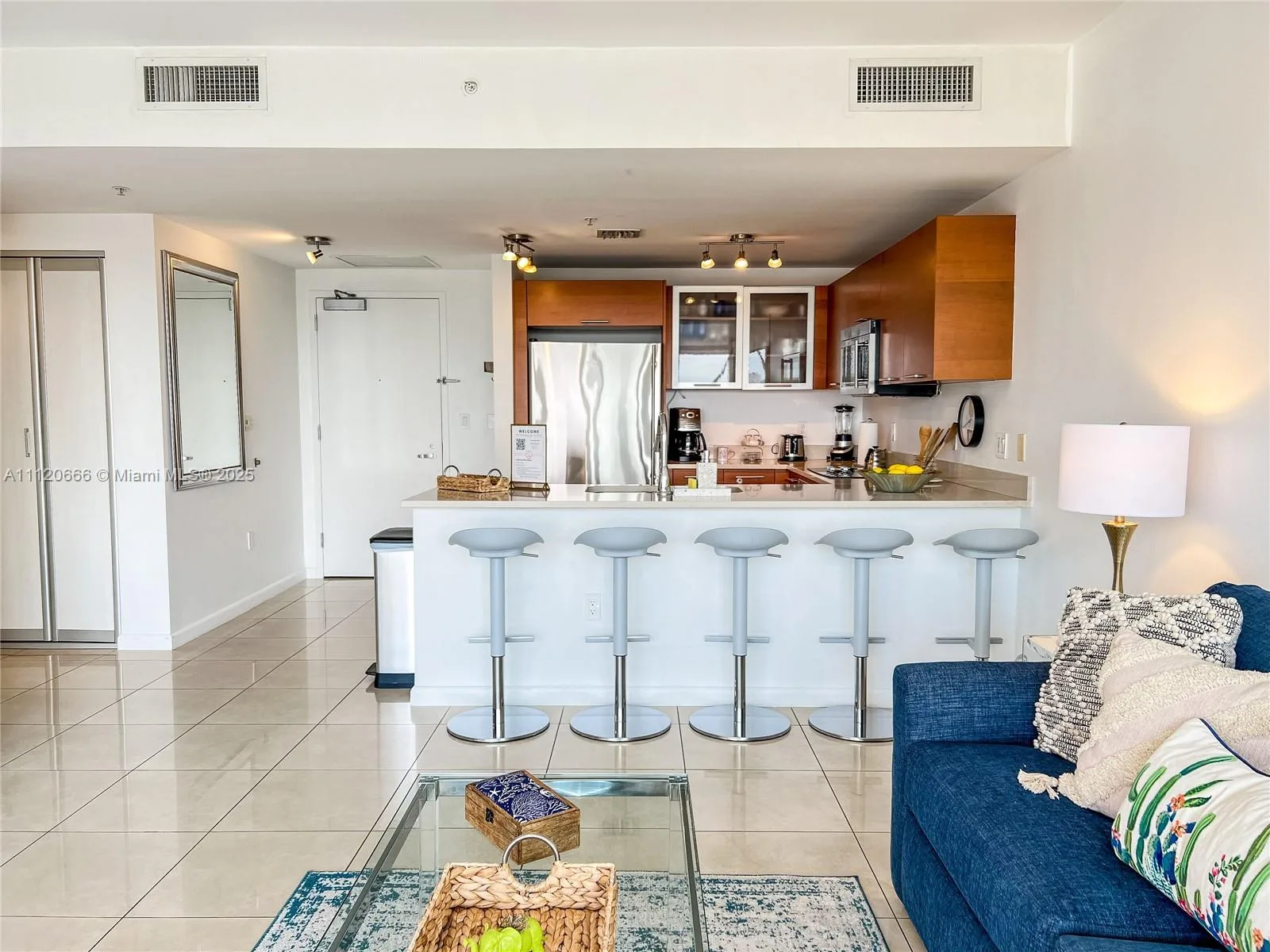 3250 NE 1st Ave # 708, Miami, FL 33137 photo 2