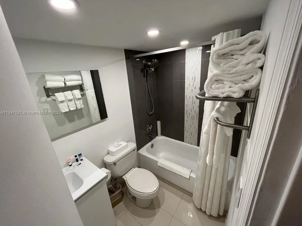 19201 Collins Ave # 218, Sunny Isles Beach, FL 33160 photo 5