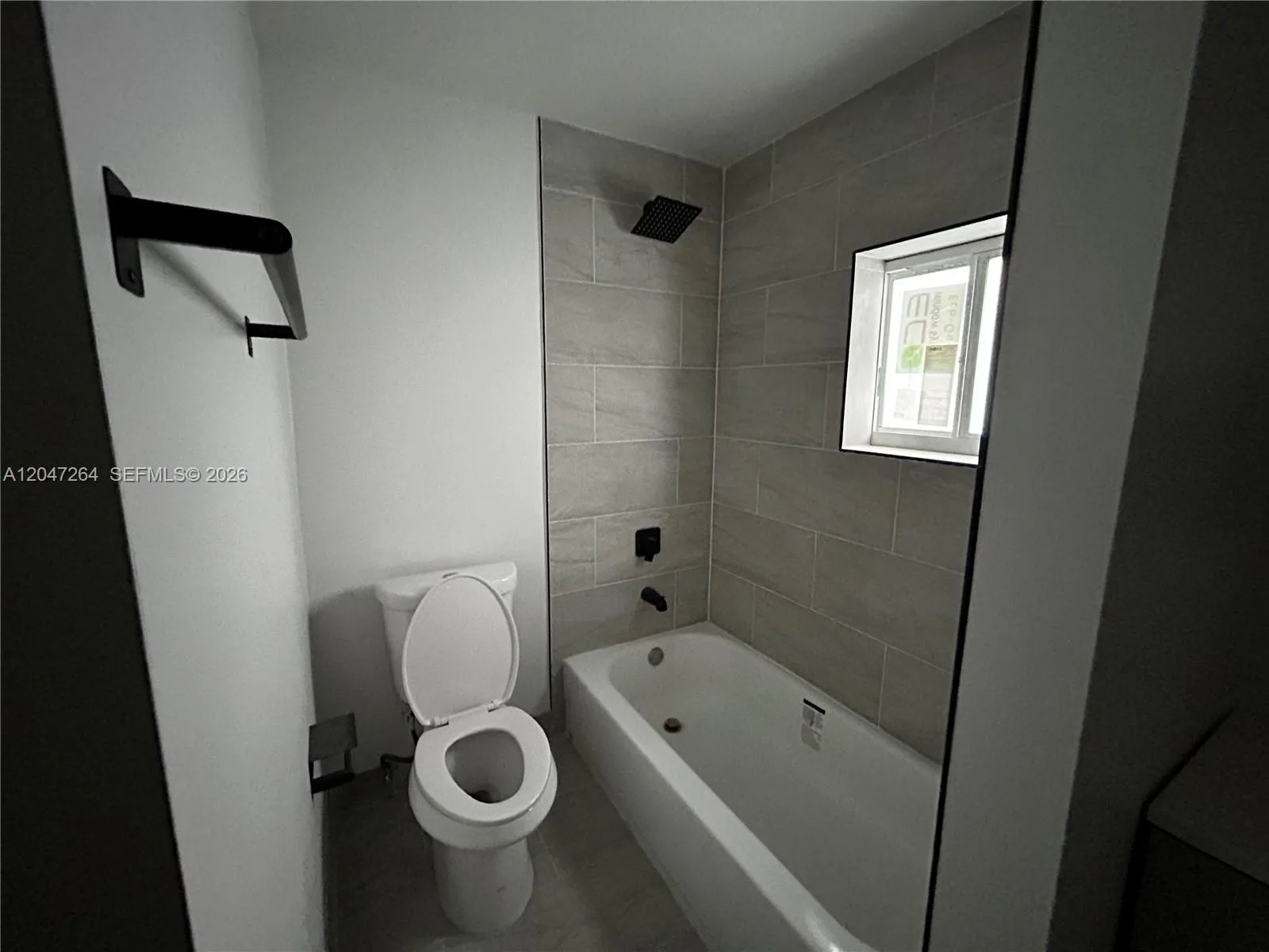 4429 SW 21st St # Front, West Park, FL 33023 photo 5