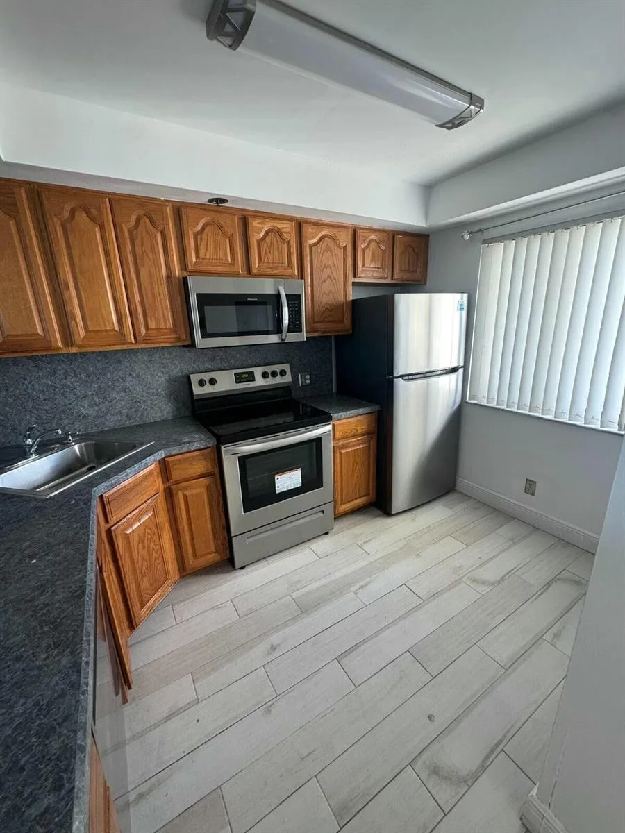 3000 Presidential Way # 404, West Palm Beach, FL 33401 photo 3