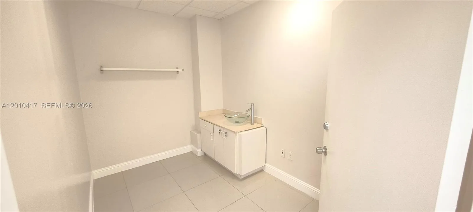 12550 Biscayne Blvd # 605, North Miami, FL 33181 photo 4