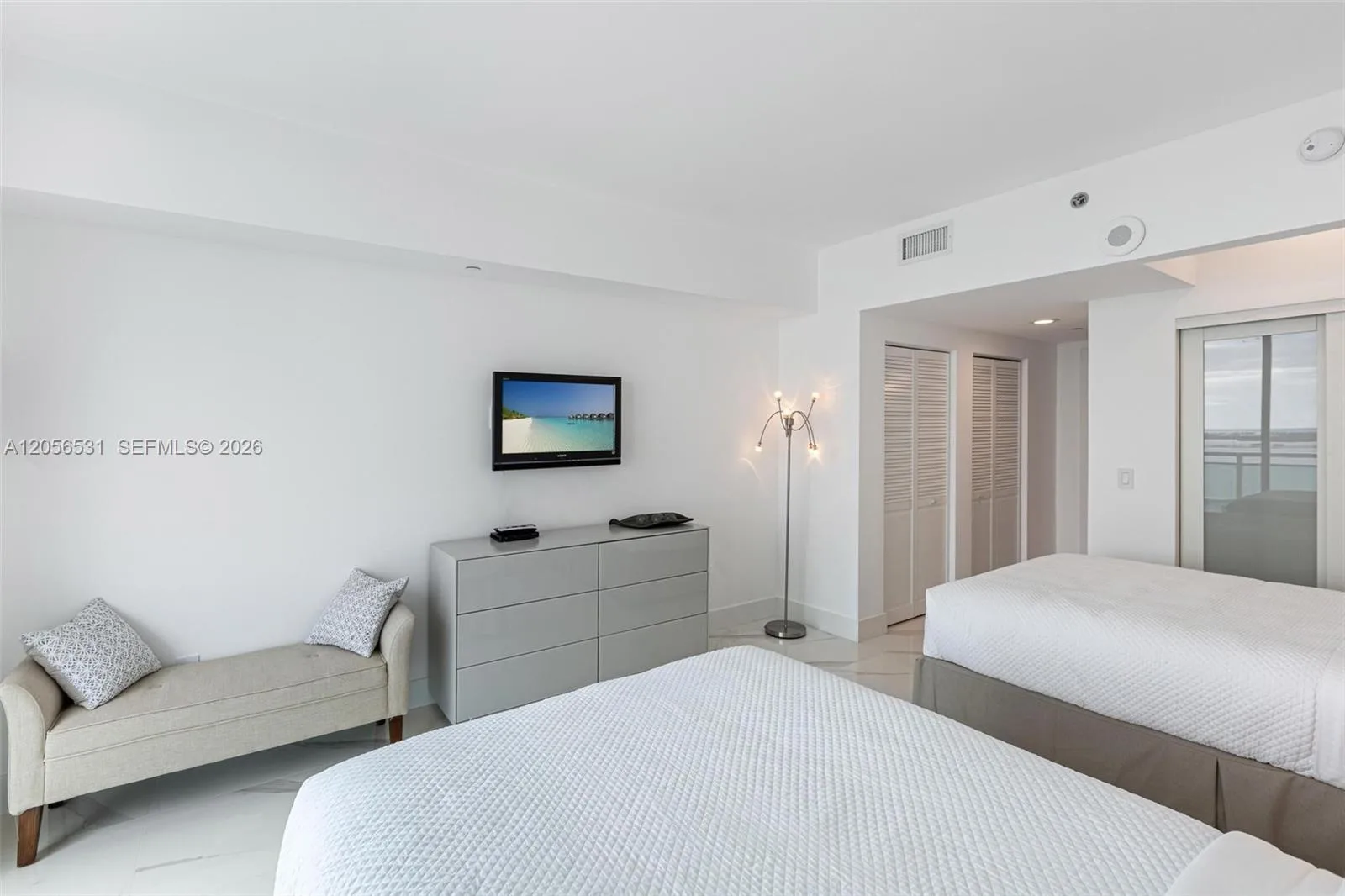 950 Brickell Bay Dr # 2210, Miami, FL 33131 photo 5