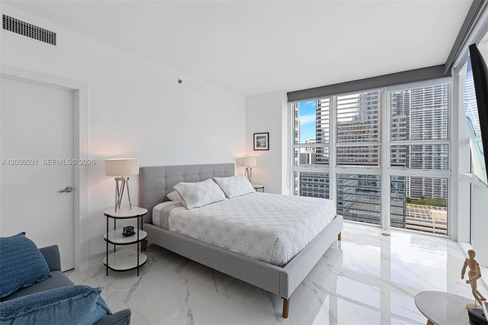 950 Brickell Bay Dr # 2210, Miami, FL 33131 photo 7