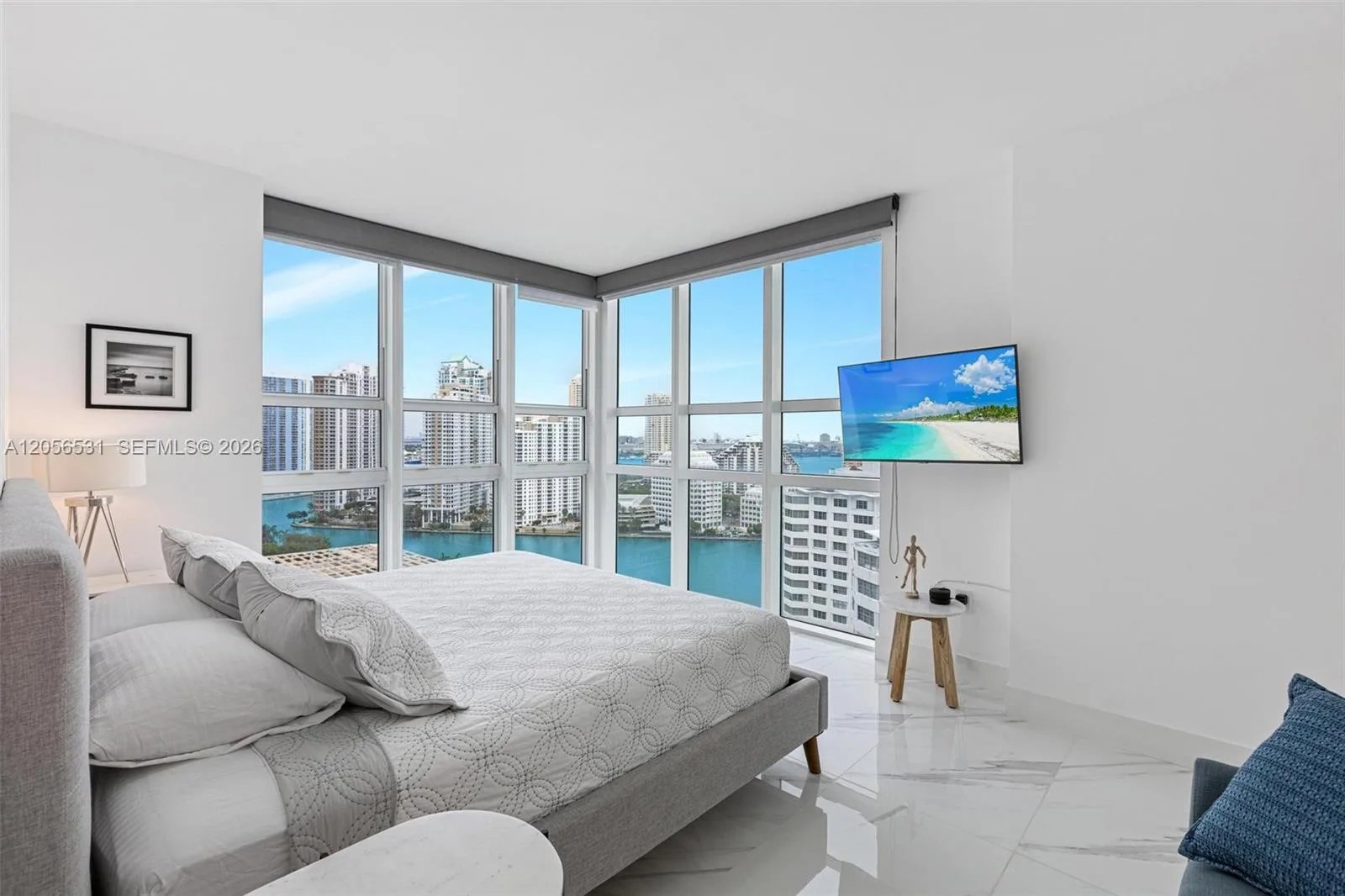 950 Brickell Bay Dr # 2210, Miami, FL 33131 photo 8