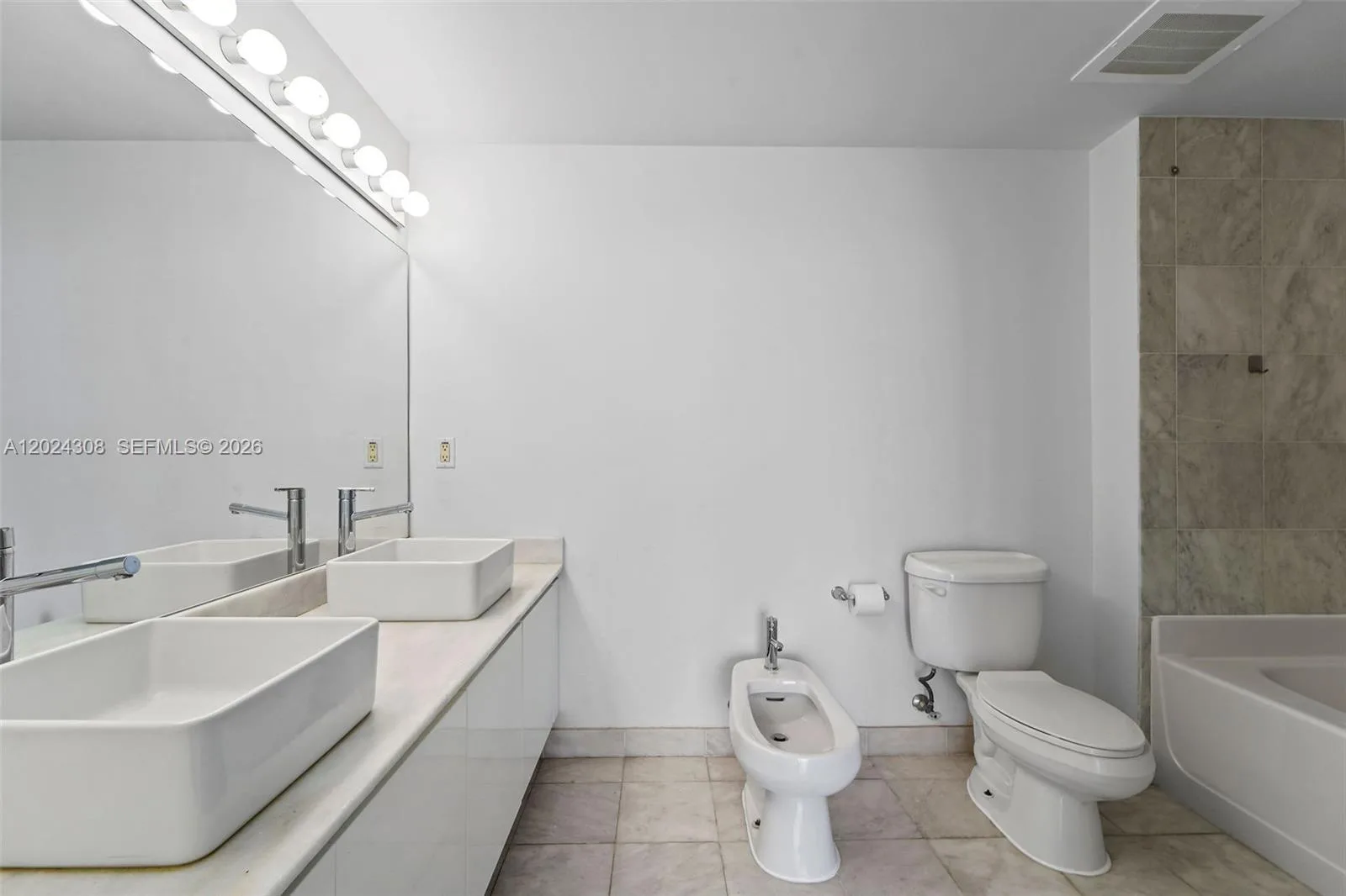 601 NE 36th St # 2710, Miami, FL 33137 photo 10