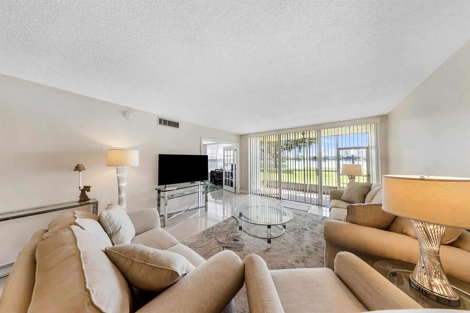 3091 N Course Drive # 102, Pompano Beach, FL 33069