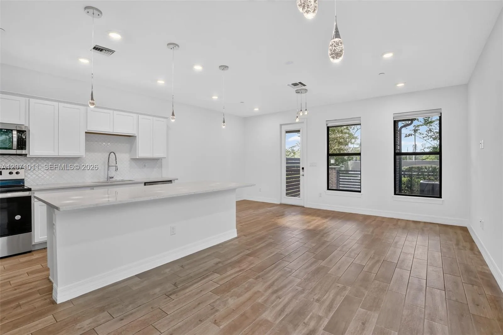 771 NW 84th Ter, Plantation, FL 33324 photo 5