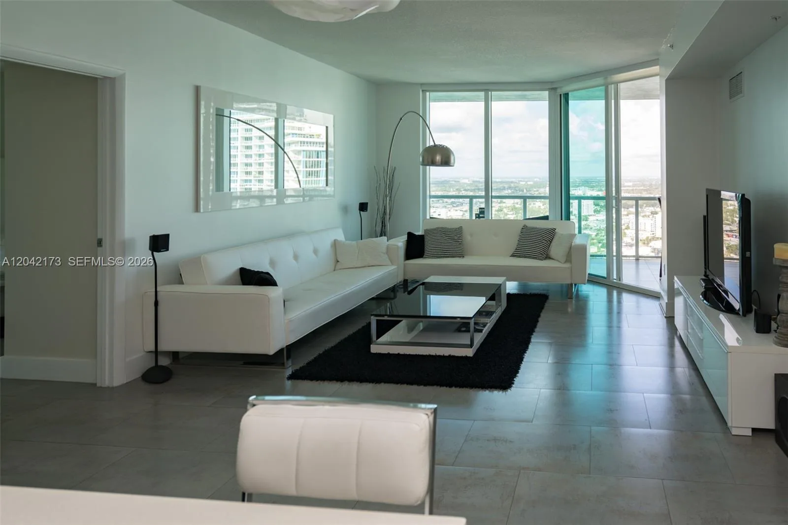 1900 N Bayshore Dr # 3514, Miami, FL 33132 photo 2