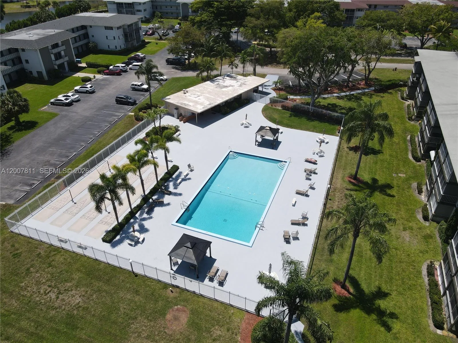 1001 Hillcrest Ct # 306, Hollywood, FL 33021 photo 6