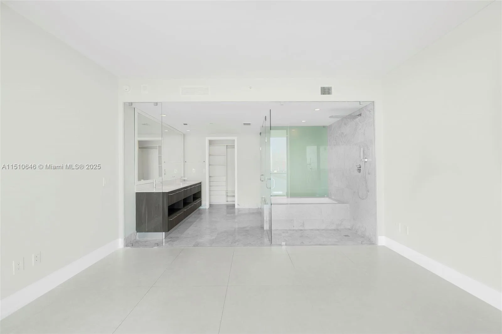 3131 NE 7th Ave # 3402, Miami, FL 33137 photo 13