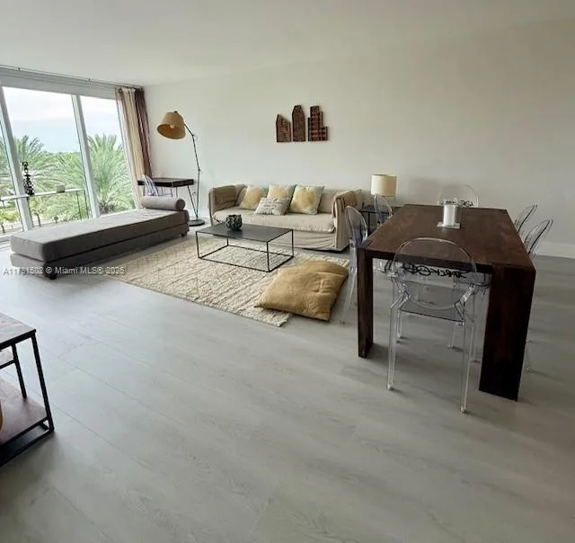 10275 Collins Ave # 429, Bal Harbour, FL 33154