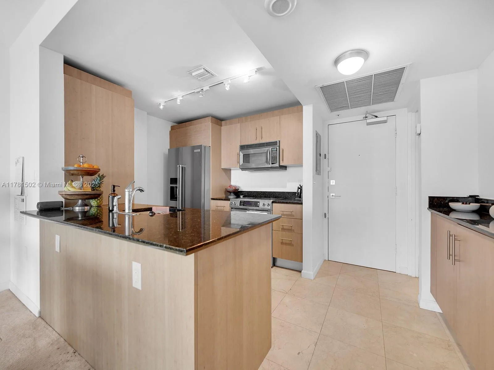 10275 Collins Ave # 429, Bal Harbour, FL 33154 photo 9
