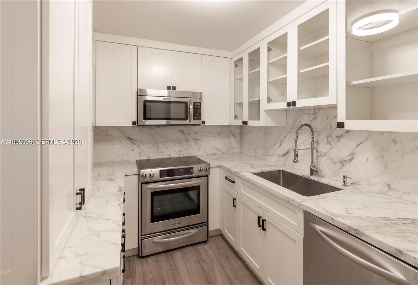 6061 Collins Ave # 7D, Miami Beach, FL 33140 photo 7