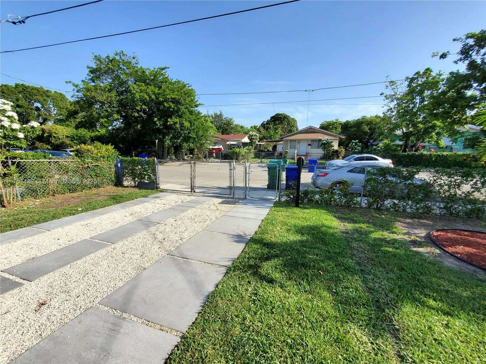 70 NW 33rd St, Miami, FL 33127 photo 2