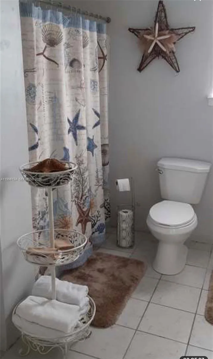 1005 Lakewood road, Other City - In The State Of Florida, FL 32507 photo 4