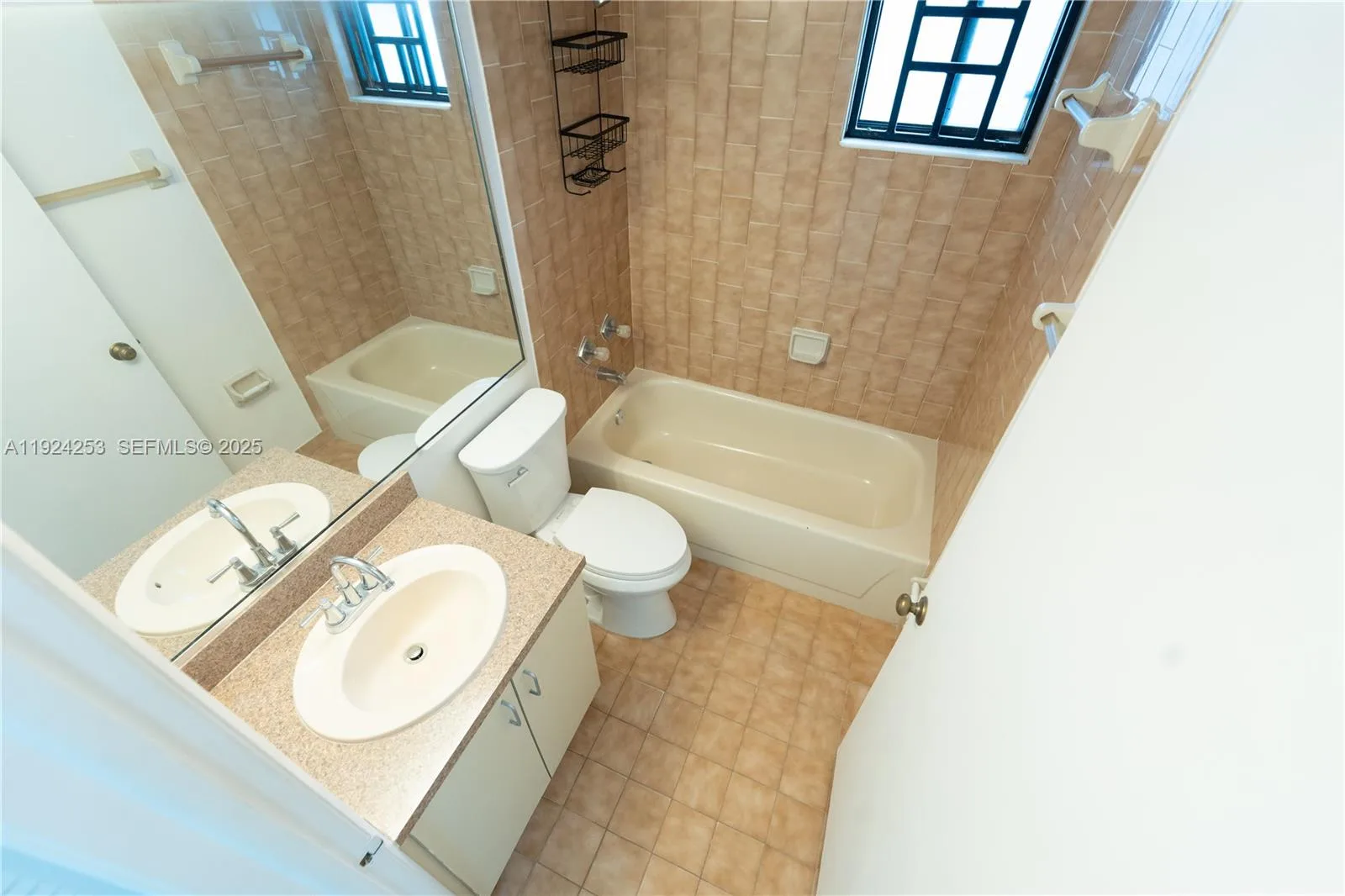 5300 W 21st Ct # 311, Hialeah, FL 33016 photo 10