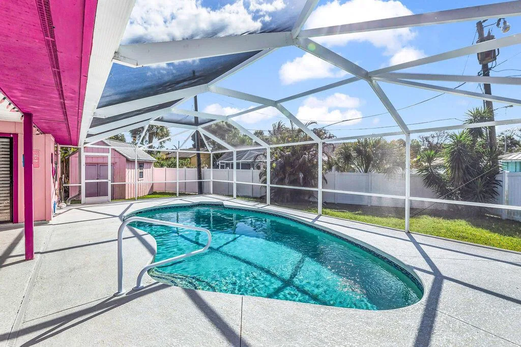 2024 NE 24th Street, Jensen Beach, FL 34957 photo 2
