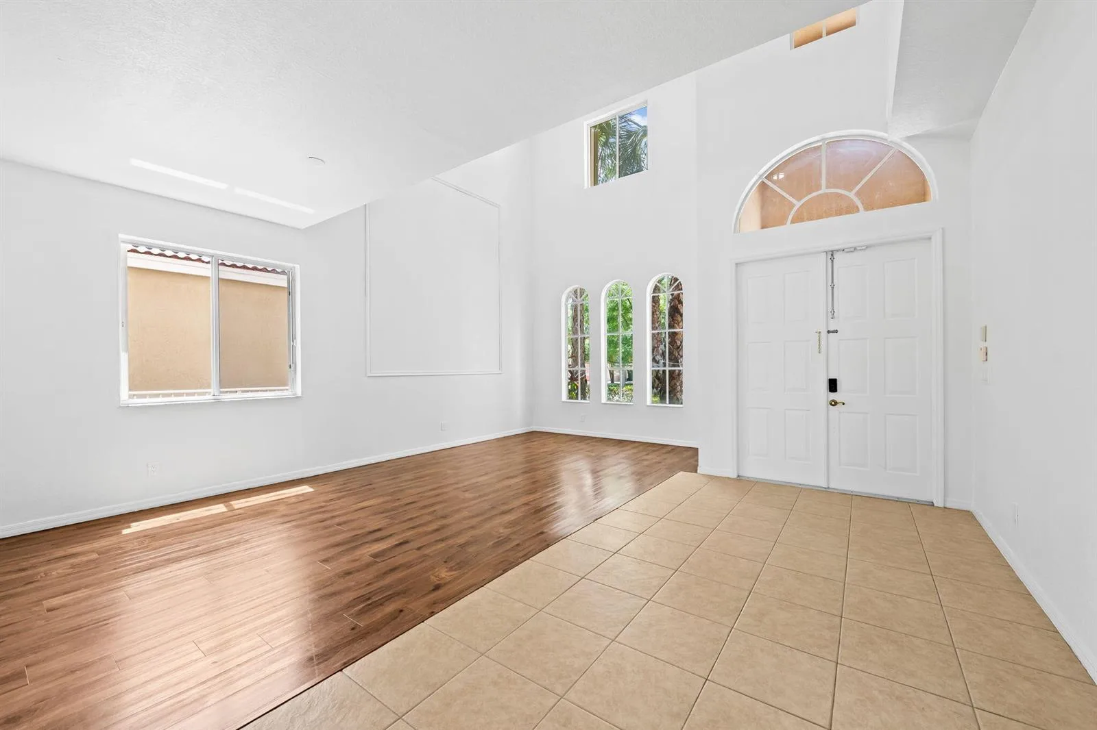19389 SW 64th Street, Pembroke Pines, FL 33332 photo 9