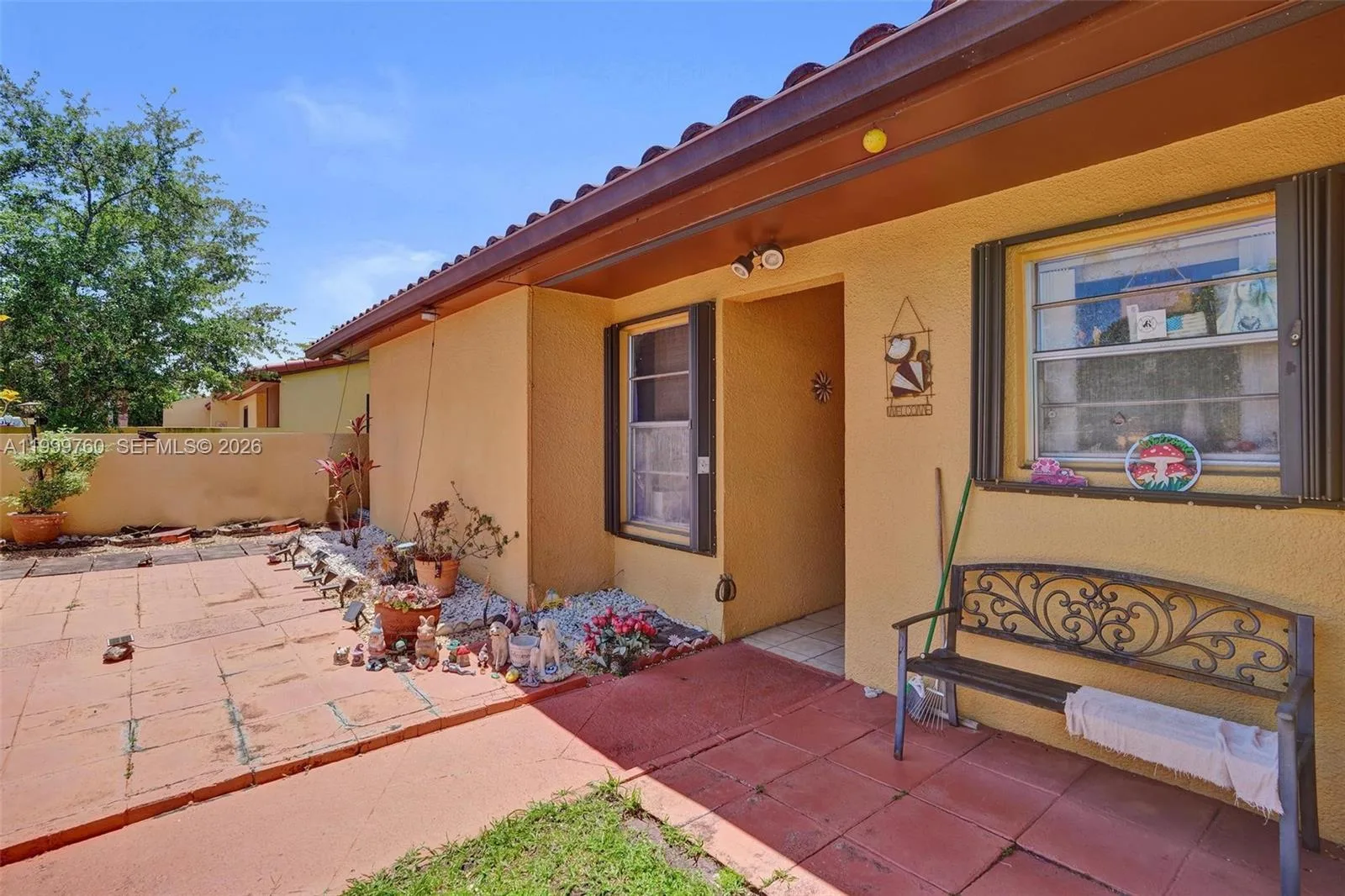 8618 SW 148th Pl, Miami, FL 33193