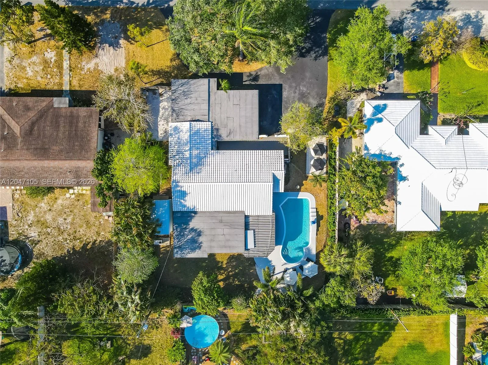 714 NE 2nd St, Pompano Beach, FL 33060 photo 4