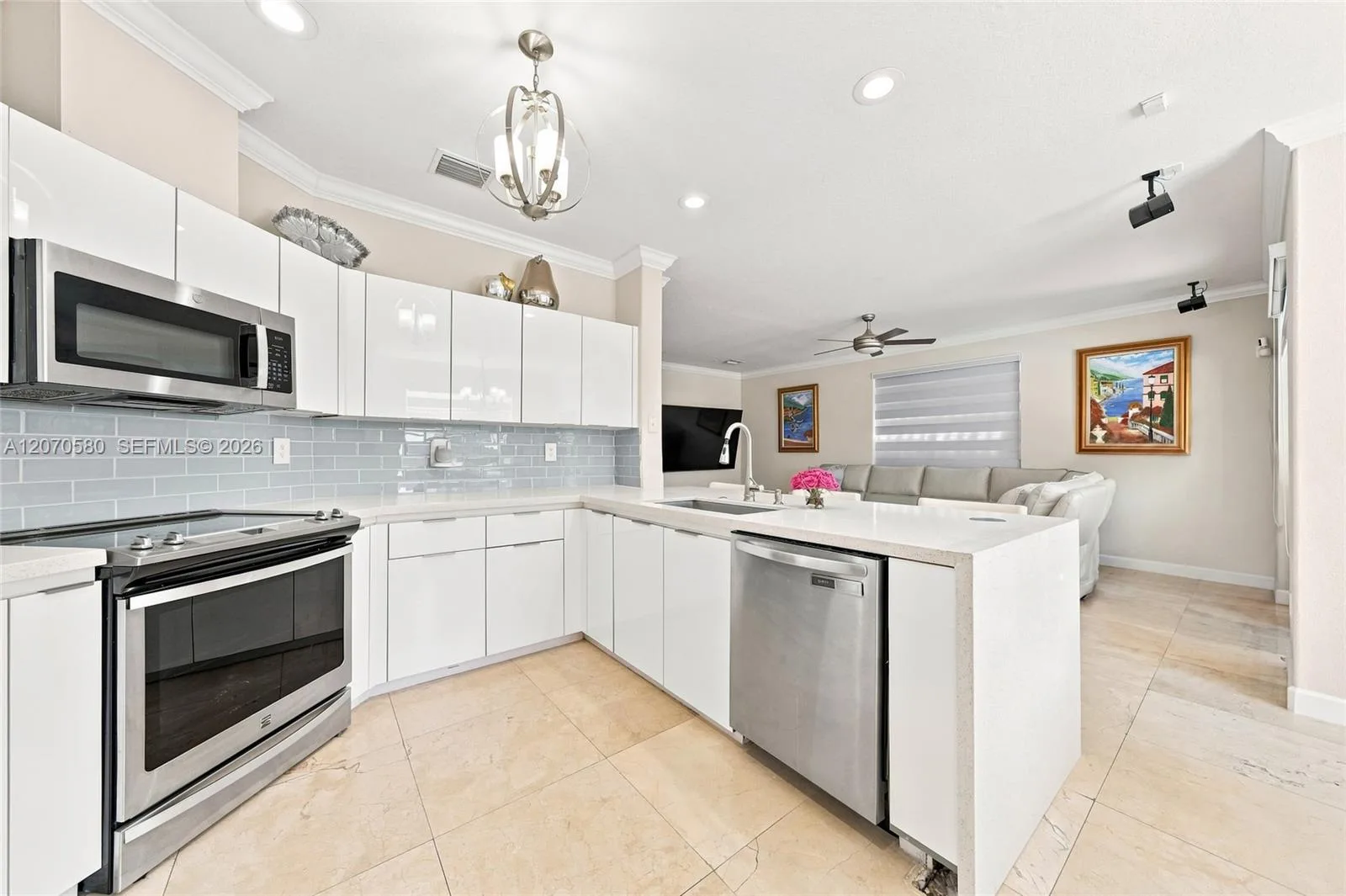 15154 SW 20th Ln, Miami, FL 33185 photo 9