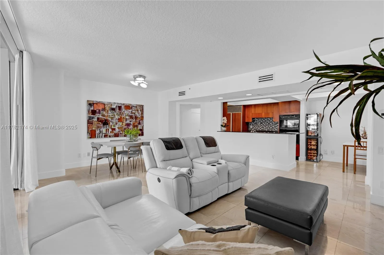 1500 Ocean Dr # 505, Miami Beach, FL 33139 photo 4