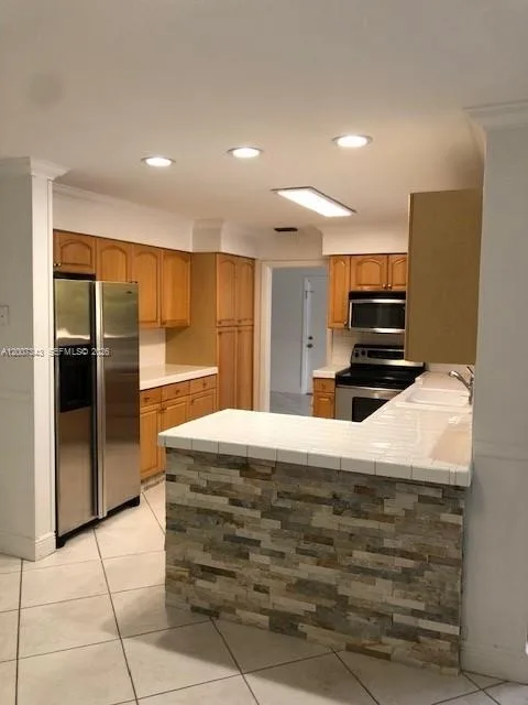 7090 SW 62nd St # 0, Miami, FL 33143 photo 8
