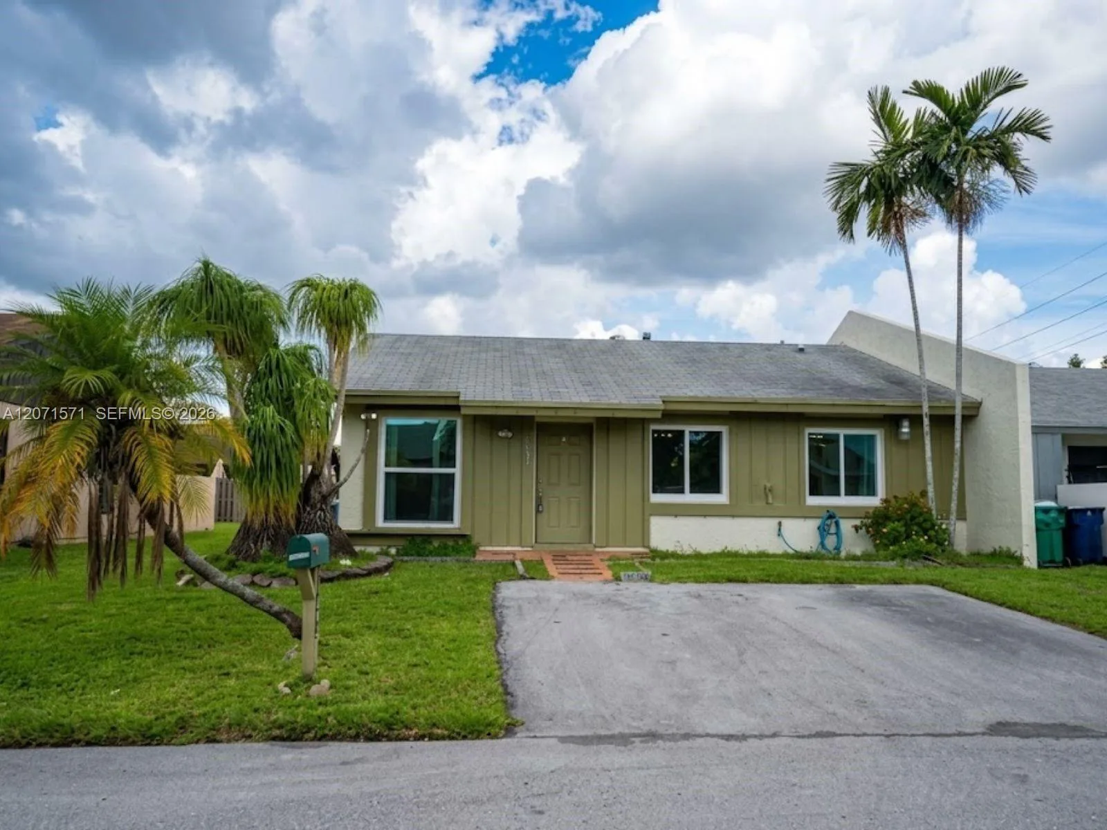 11942 SW 122nd Pl # ., Miami, FL 33186