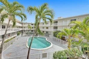 1895 Venice Park Dr # A18, Miami, FL 33181