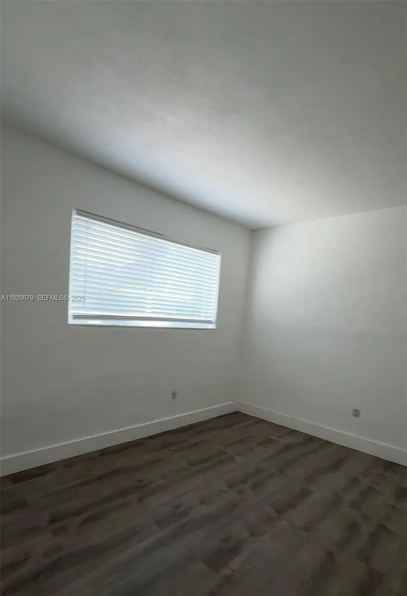 1895 Venice Park Dr # A18, Miami, FL 33181 photo 10
