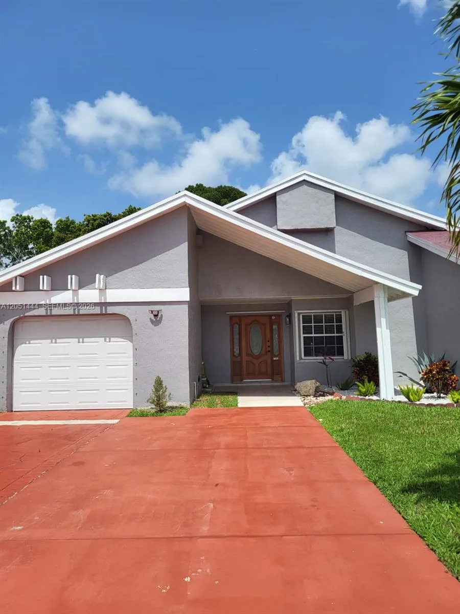 6760 SW 156th Ct, Miami, FL 33193 photo 2
