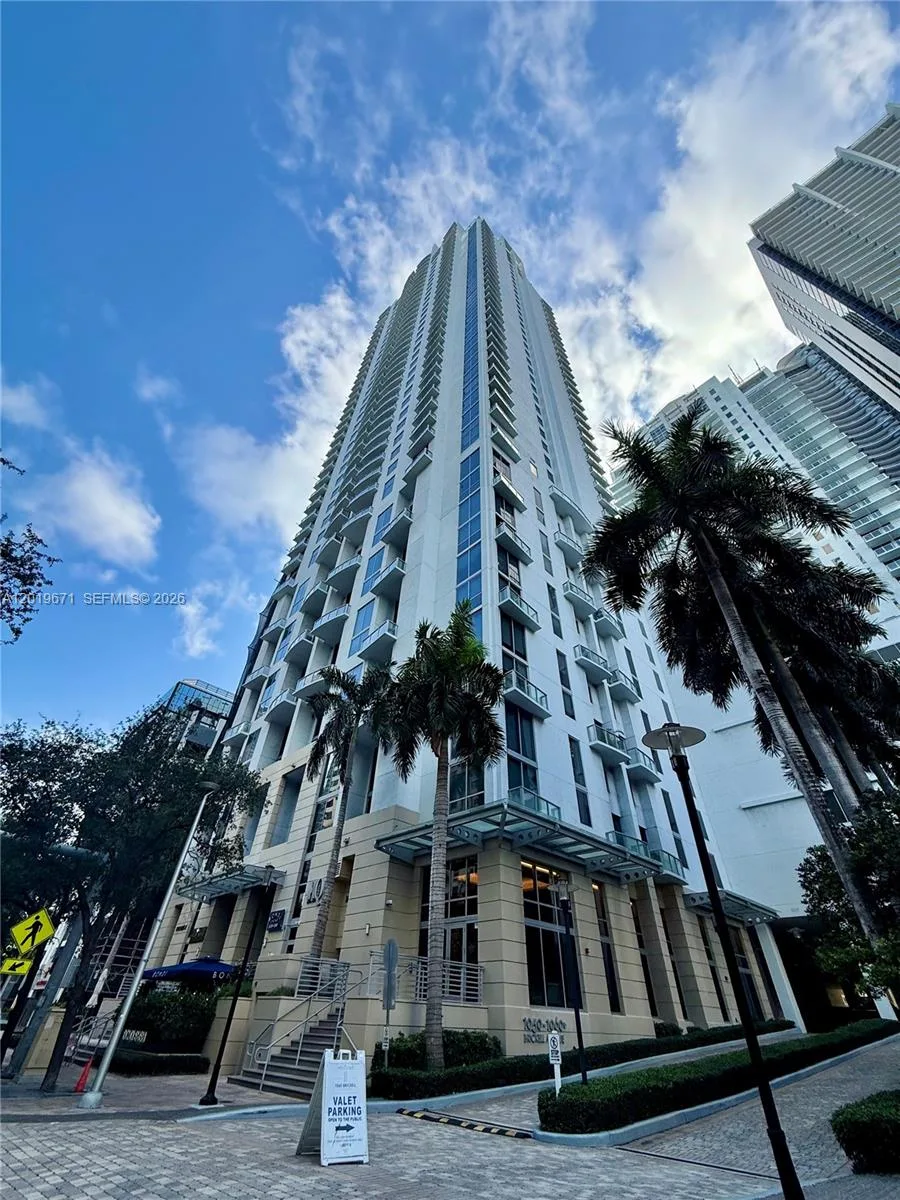 1060 Brickell Ave # 2409, Miami, FL 33131