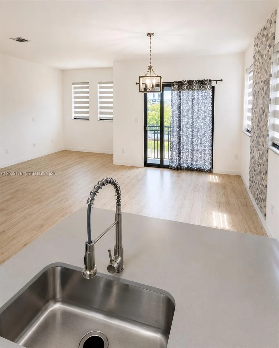 15560 SW 136th St # 201, Miami, FL 33196 photo 3