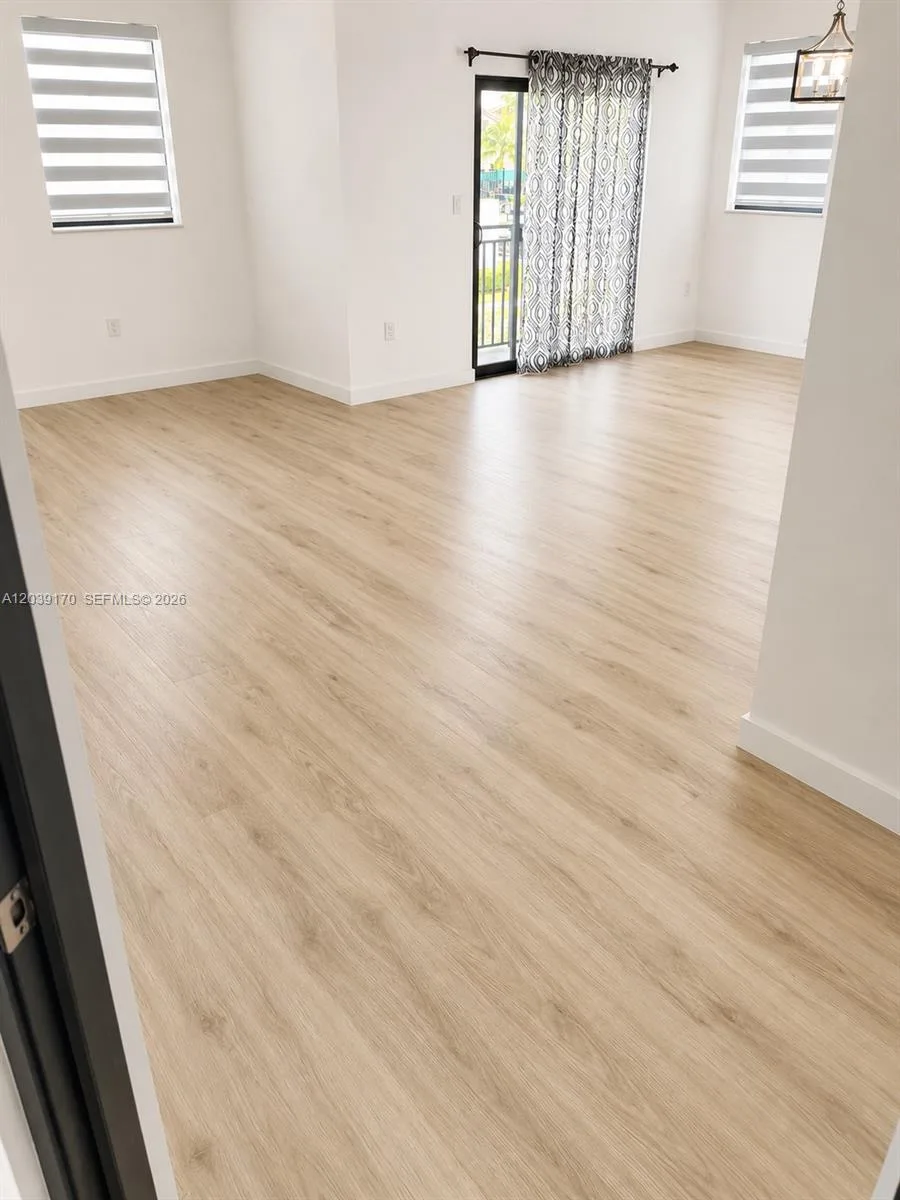 15560 SW 136th St # 201, Miami, FL 33196 photo 4