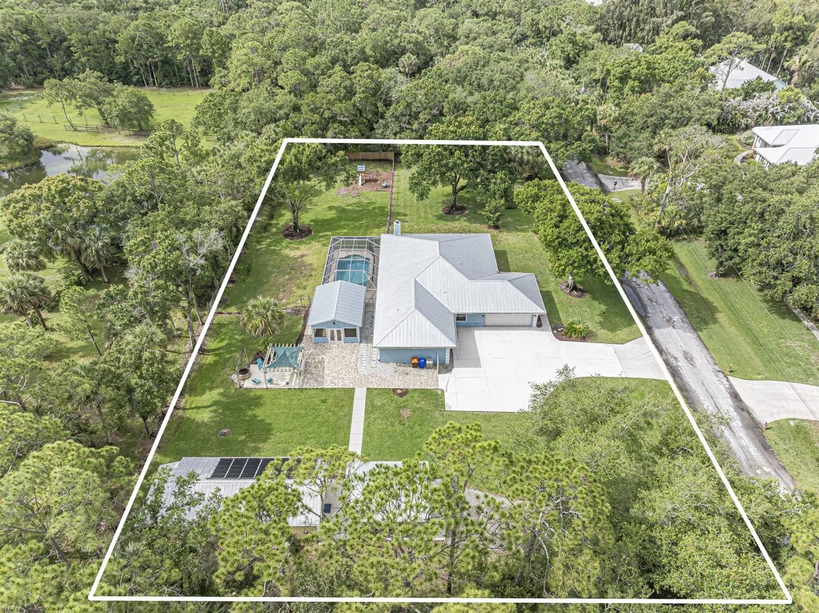 4220 70th Avenue, Vero Beach, FL 32967