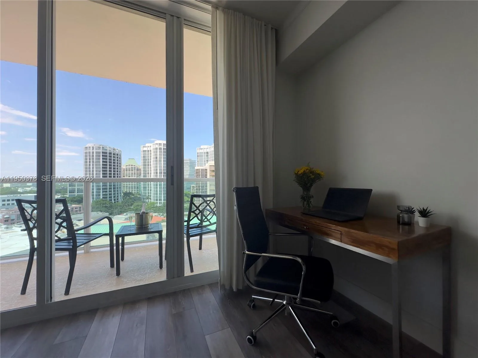 2889 Mcfarlane Rd # 1409, Miami, FL 33133 — zdjęcie 2