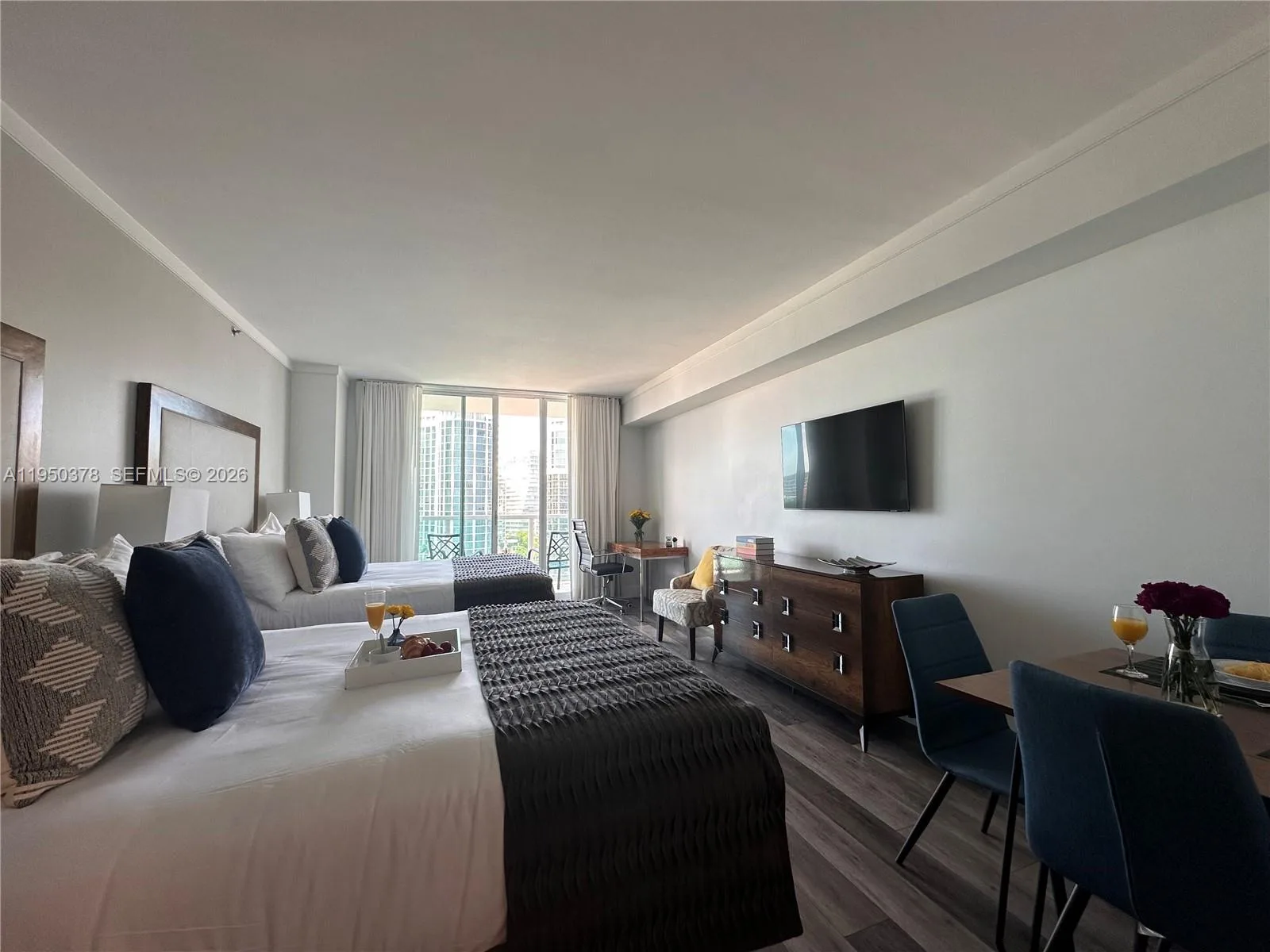 2889 Mcfarlane Rd # 1409, Miami, FL 33133 — zdjęcie 4